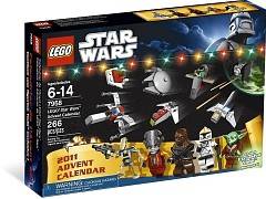 LEGO Star Wars - Advent Calendar 2011 - 7958 (Get the Xmas Yoda minifig!!)