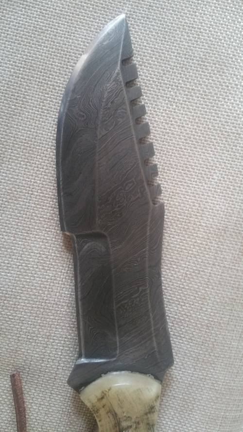 Custom Handcrafted Damascus Steel Tracker Knife