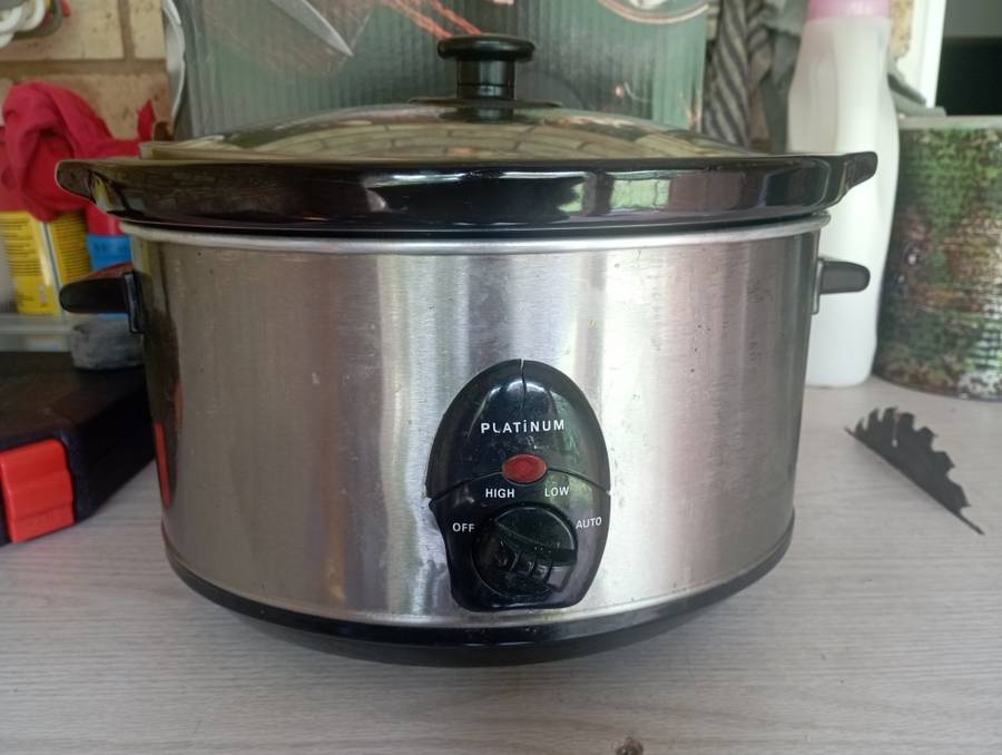 Platinum Oval Glass Slow Cooker 3.5L