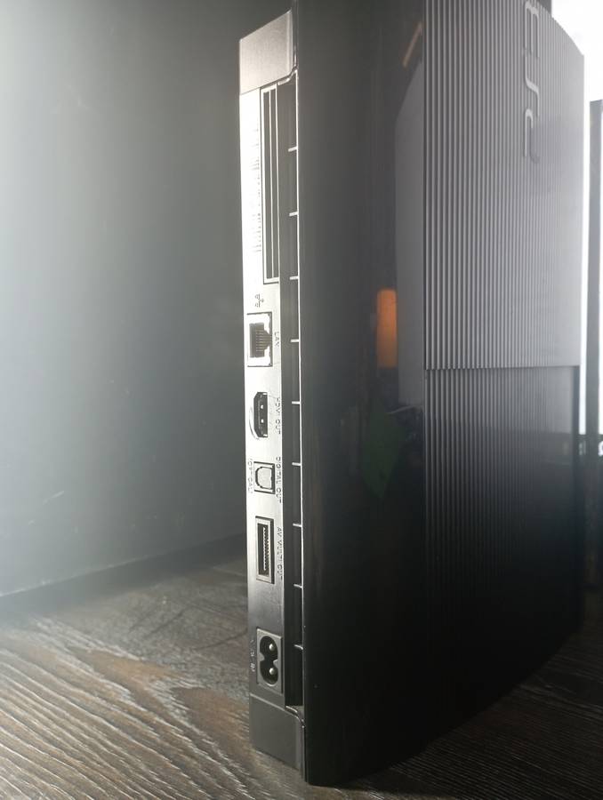 Used PlayStation 3 Console with 500gb hdd - Great Condition