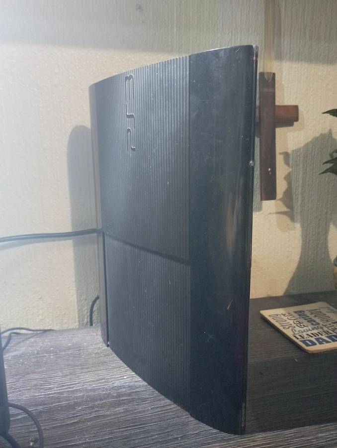 Used PlayStation 3 Console with 500gb hdd - Great Condition