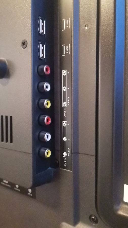 JVC LT-42N750 42 FHD Smart LED TV with Cracked Display
