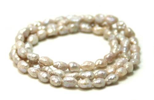 CULTURED FRESHWATER PEARL STRING