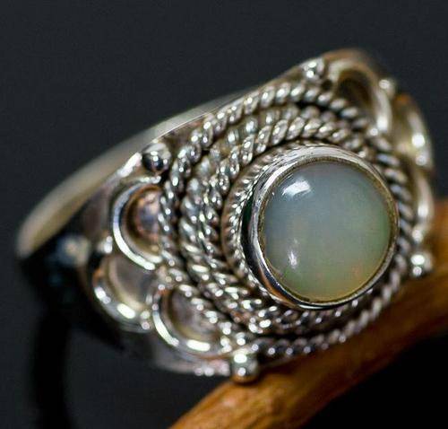 RARE and VALUABLE Authentic ETHIOPIAN OPAL .925 Sterling Silver Ring!