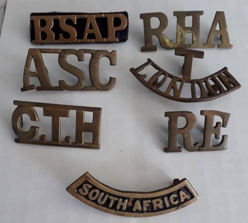 Auction  7 single shoulder titles