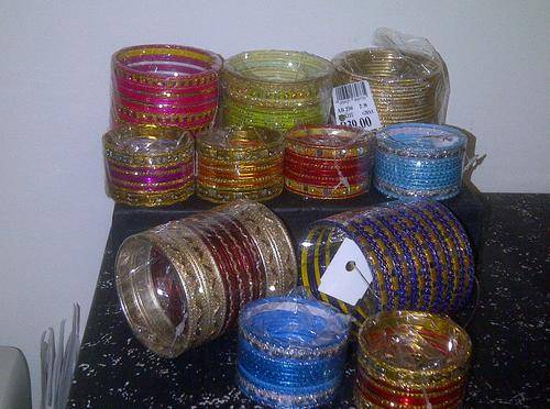 BANGLES