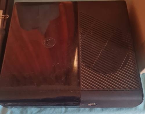 Xbox 360 E (Not Working)