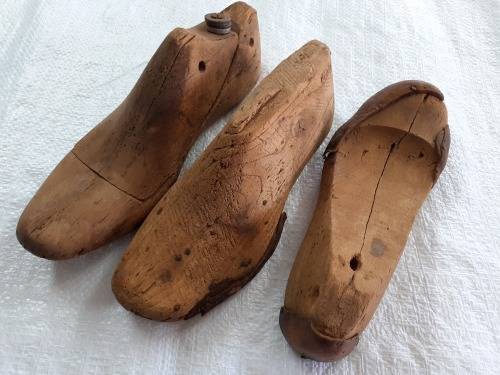Vintage Cobblers Wooden Shoe Moulds Lot