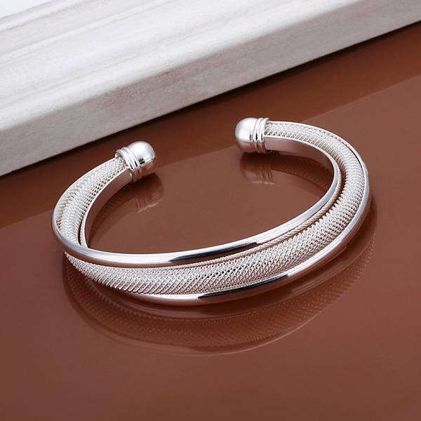 Handsome 925 Sterling Silver Filled Womans Bracelet. Lovely