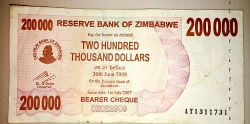 ZIMBABWE 200000 DOLLAR SCARES AT SERIAL 2008 HIGH GRADE NOTE