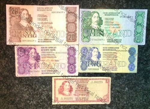 SET OF VARIOUS GOVERNORS & DECIMALS R20 TO R1  ( 1 BID TAKES ALL)
