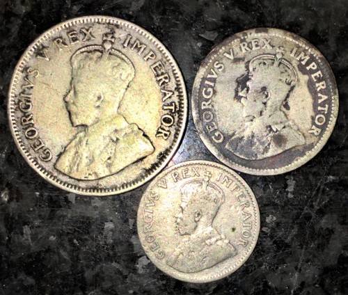 S A UNION SILVER SET 1 SHILLING, 6D SIXPENCE & 3D TICKEY 1927 --80%SILVER (1 BID TAKES ALL)