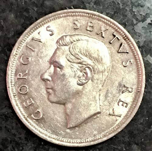 S A UNION SILVER 5 SHILLINGS 1947 -- 80% SILVER CROWN