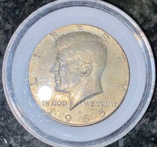 USA SILVER HALF DOLLAR 1965 GOOD CONDITION COMES IN CAPSULE