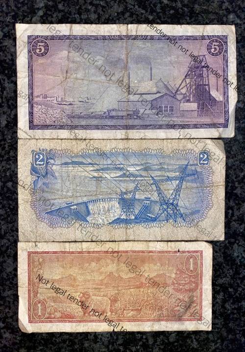 TW DE JONGH SET R5 ,R2 & R1  1973-1975 (1 BID TAKES ALL)