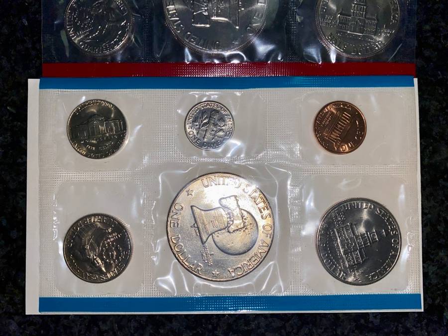 U S A UNC SETS - BOTH DENVER & PHILADELPHIA MINT- EISENHOWER 1 DOLLAR TO 1 CENT 1976(1 BID TAKES ALL