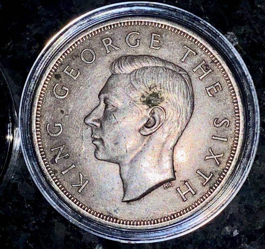NEW ZEALAND SILVER CROWN 1949 SILVER CROWN GOOD CONDITION - IN CAPSULE