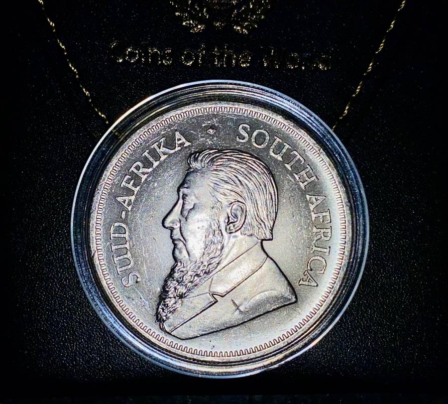 SOUTH AFRICA SILVER KRUGERRAND -- 2019 -- 1OZ FINE SILVER IN WORLD COINS POUCH & CAPSULE