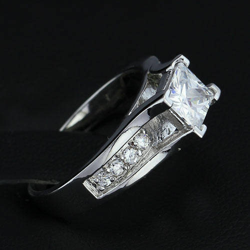 *Overnight Courier* - CLASSIC STYLE CR. DIAMOND ENGAGEMENT RING - SIZE: 8.5