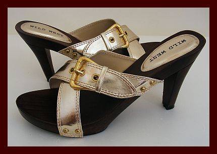 SIZE: 6 1/2 - GORGEOUS GOLD SANDALS FROM WILD WEST