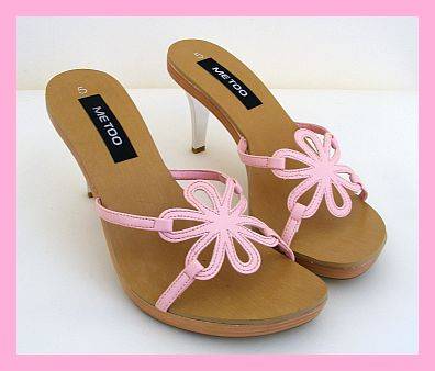PALE PINK FLOWER CUT SANDALS FROM TRUWORTHS - SIZE: 5
