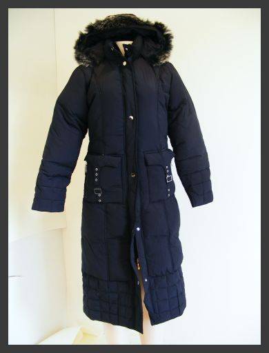 SIZE: MEDIUM - STUNNING BLACK PADDED LONG JACKET WITH FUR EDGED HOOD