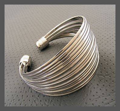 GORGEOUS SILVER METAL CUFF BRACELET