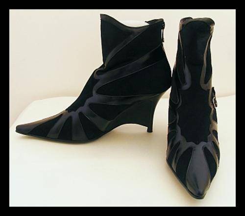 SIZE: 6 - BLACK DETAILED WEDGE HEEL ANKLE BOOTS FROM SACHA