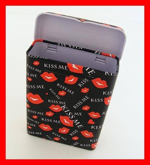 KISS ME STASH TIN