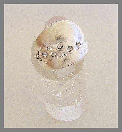 SILVER DIAMANTE FASHION RING - SIZE: 7.5