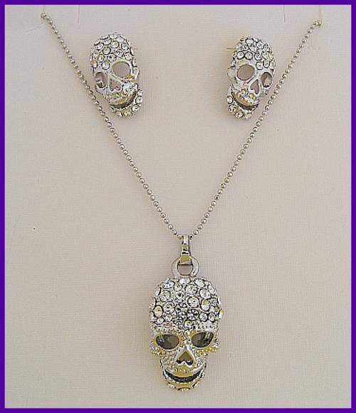 SILVER & DIAMANTE SKULL NECKLACE & EARRINGS SET