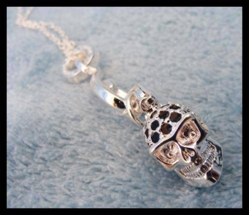*R1* - "Thomas Sabo" STYLE SILVER CZ SKULL PENDANT & CHAIN