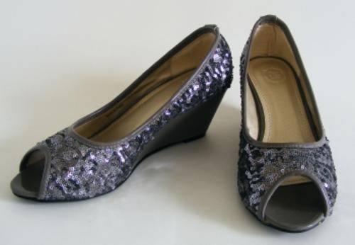 *R1* - SIZE: 5 - SILVER SEQUIN WEDGE HEEL SHOES