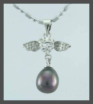 BLACK FRESH WATER PEARL  - WINGS PENDANT & CHAIN