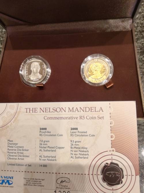 S.A Mint R5 Mandela coin set