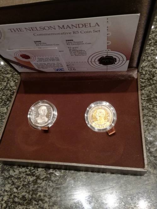 S.A Mint R5 Mandela coin set