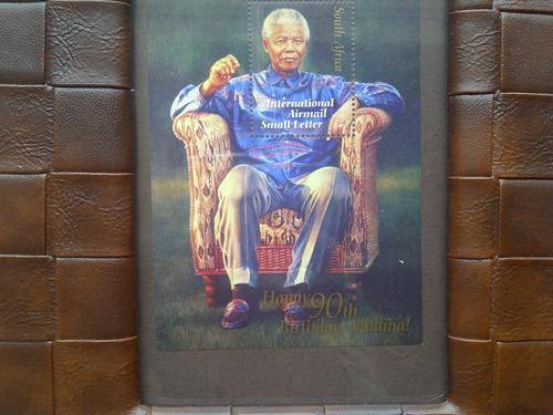LOOK - 90th BIRTHDAY OF MR NELSON MANDELA POSING - INTERNATIONAL STAMP