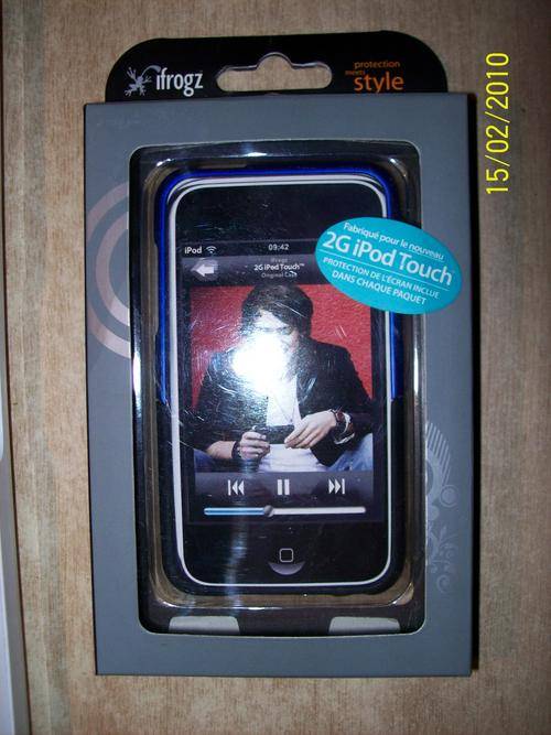 iFrogz Luxe case for Apple iPod Touch 2G/iTouch (Blue); includes FREE screen protector!