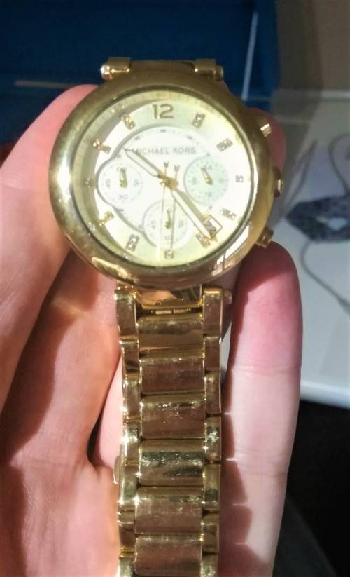 12 x USED / DAMAGED WATCHES INCLUDING MICHEAL KORS, DKNY, RELIC BY FOSSIL, ARMITRON AND MORE
