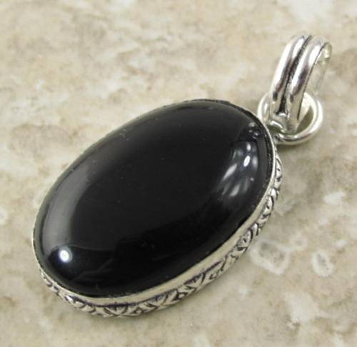 STRIKING BLACK ONYX NATURAL GEMSTONE 925 SILVER PENDANT 1.75" - 5496 - LISTED EARRINGS