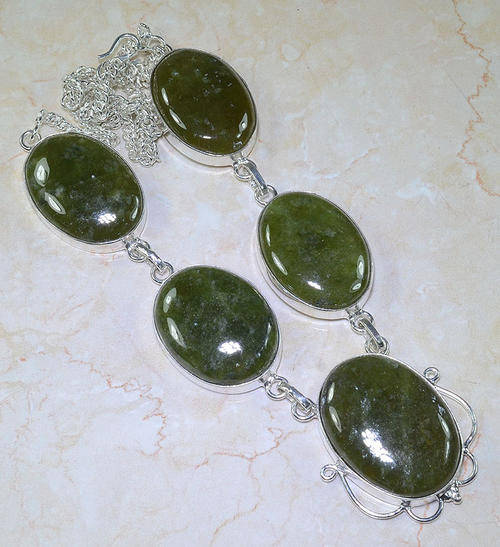 EXCEPTIONAL CHINESE GREEN JADE NATURAL GEMSTONES 925 SILVER NECKLACE 22"