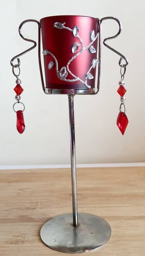 2 Eye Catching Matte Red Ornate Tea Light Candle Holders