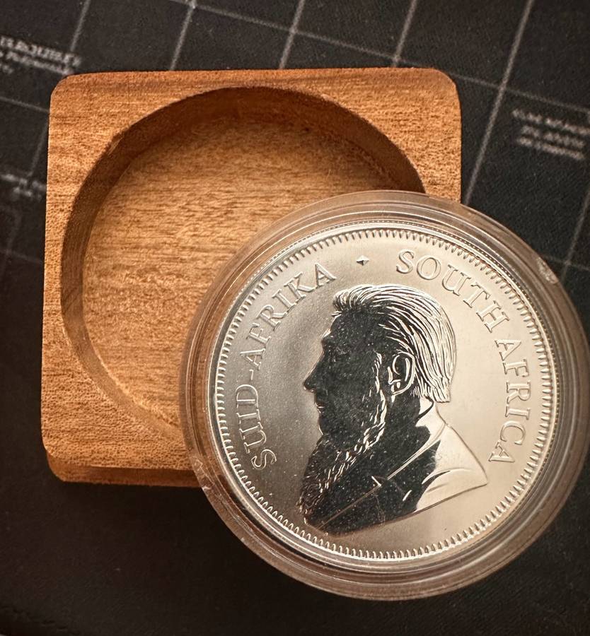 first edition 2017 silver unc krugerrand with certificate and custom made wooden box