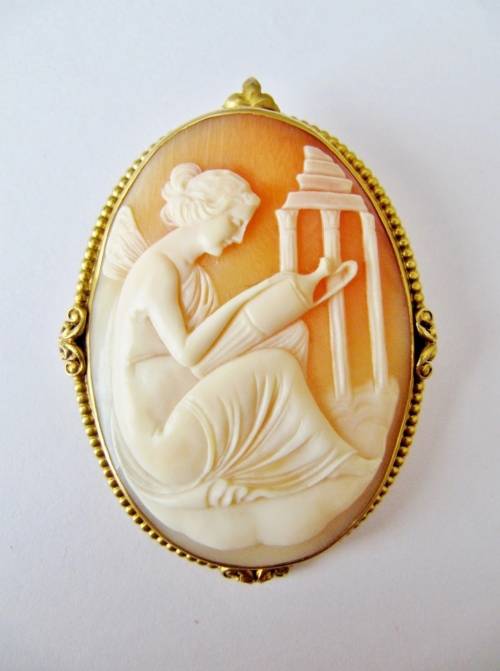 Large Antique 14K Gold Cameo with Carved Classical Scene
