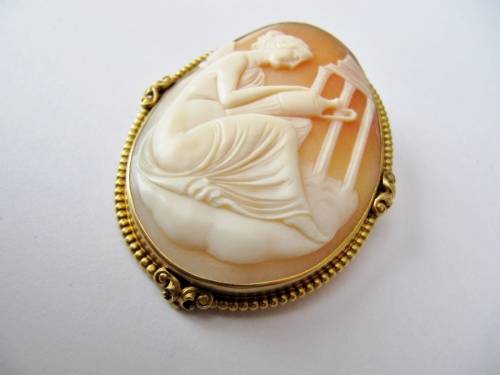 Large Antique 14K Gold Cameo with Carved Classical Scene