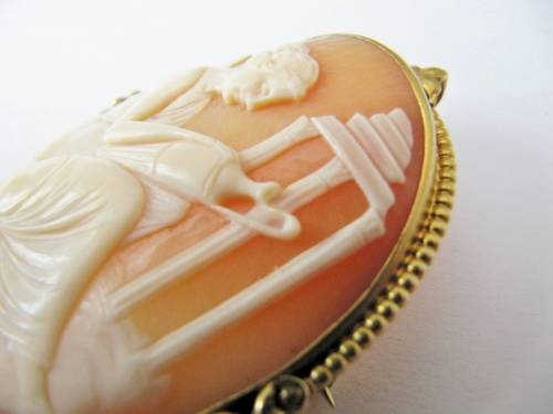Large Antique 14K Gold Cameo with Carved Classical Scene