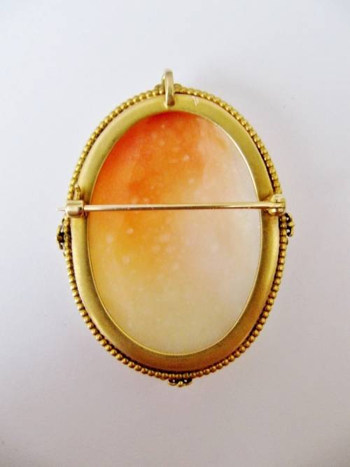 Large Antique 14K Gold Cameo with Carved Classical Scene