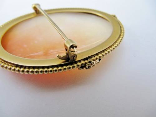 Large Antique 14K Gold Cameo with Carved Classical Scene