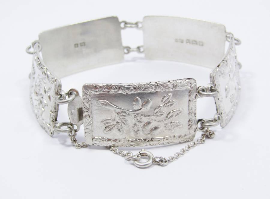 Vintage (c1945) English Hallmarked Sterling Silver Bracelet