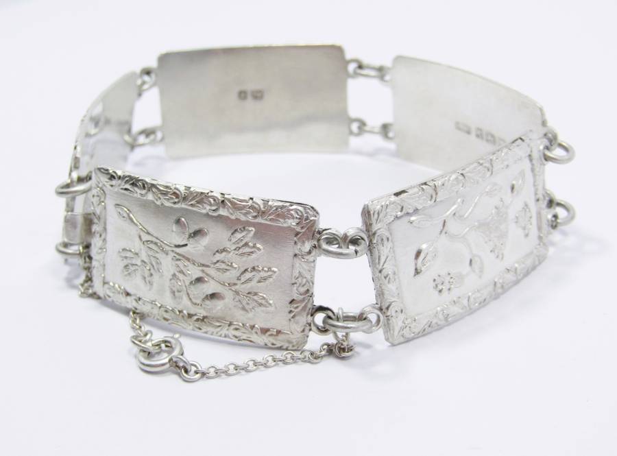 Vintage (c1945) English Hallmarked Sterling Silver Bracelet
